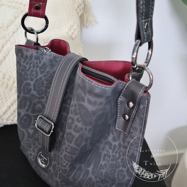 The Hinterland Handbag PDF Pattern with Videos