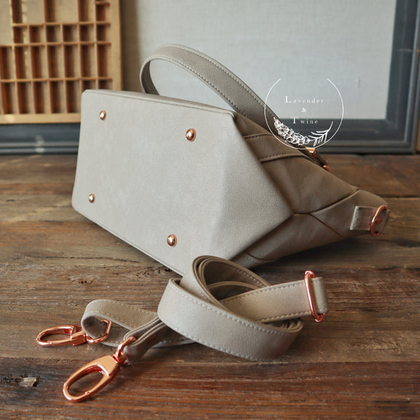 The Hiraeth Handbag PDF Pattern with Videos