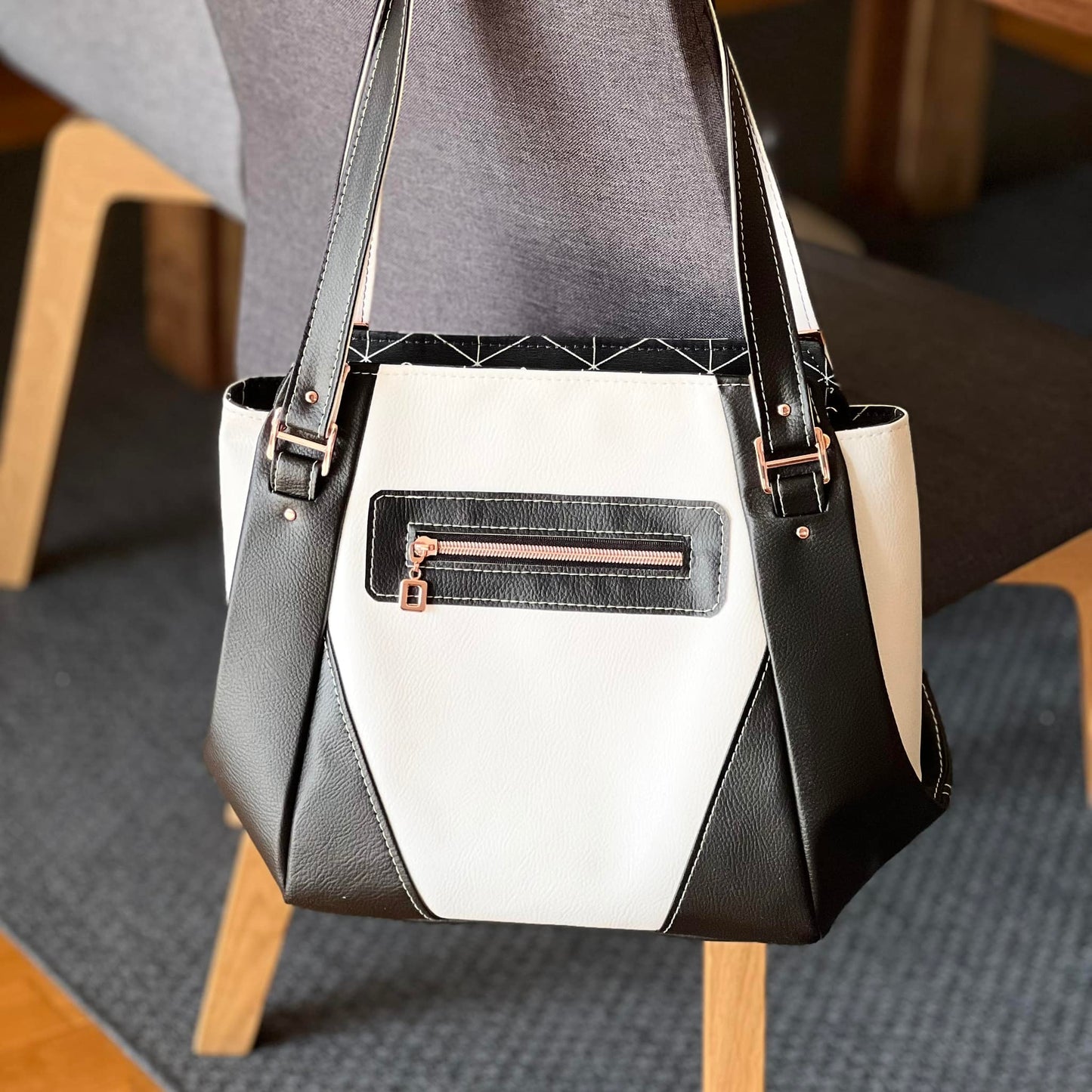 The Samaren Shoulder Bag PDF Pattern with Videos