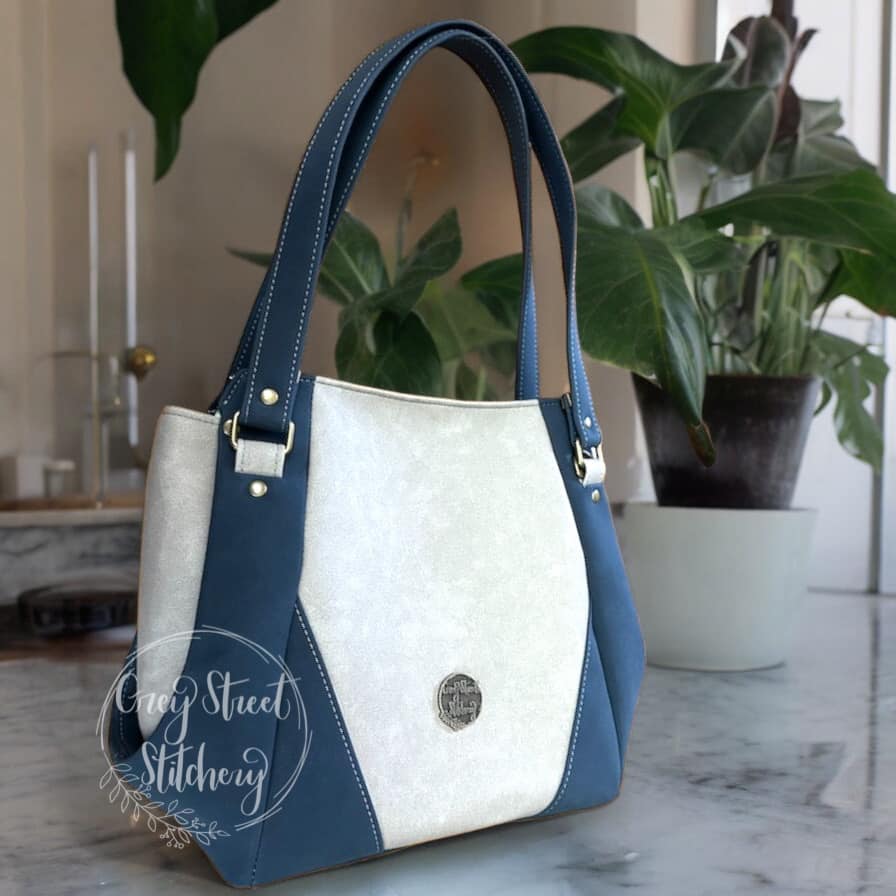 The Samaren Shoulder Bag PDF Pattern with Videos