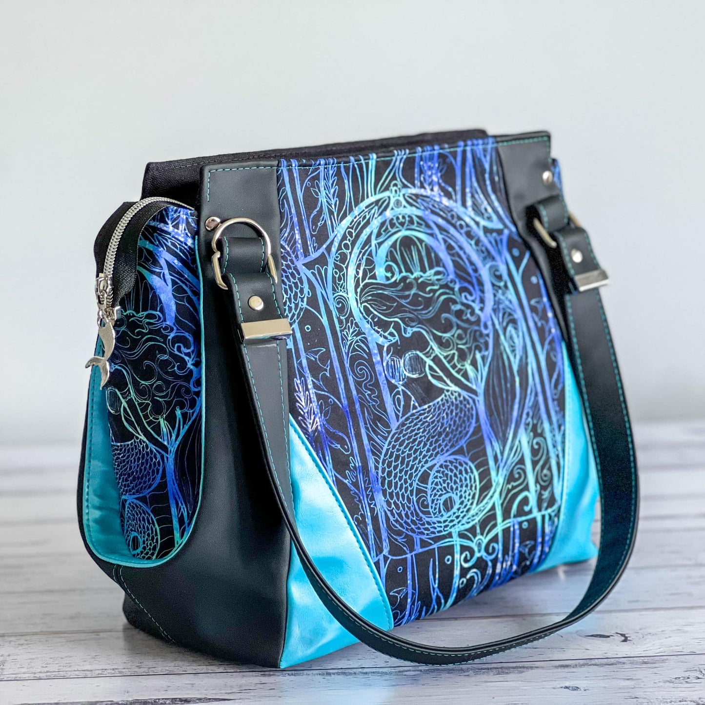 The Samaren Shoulder Bag PDF Pattern with Videos