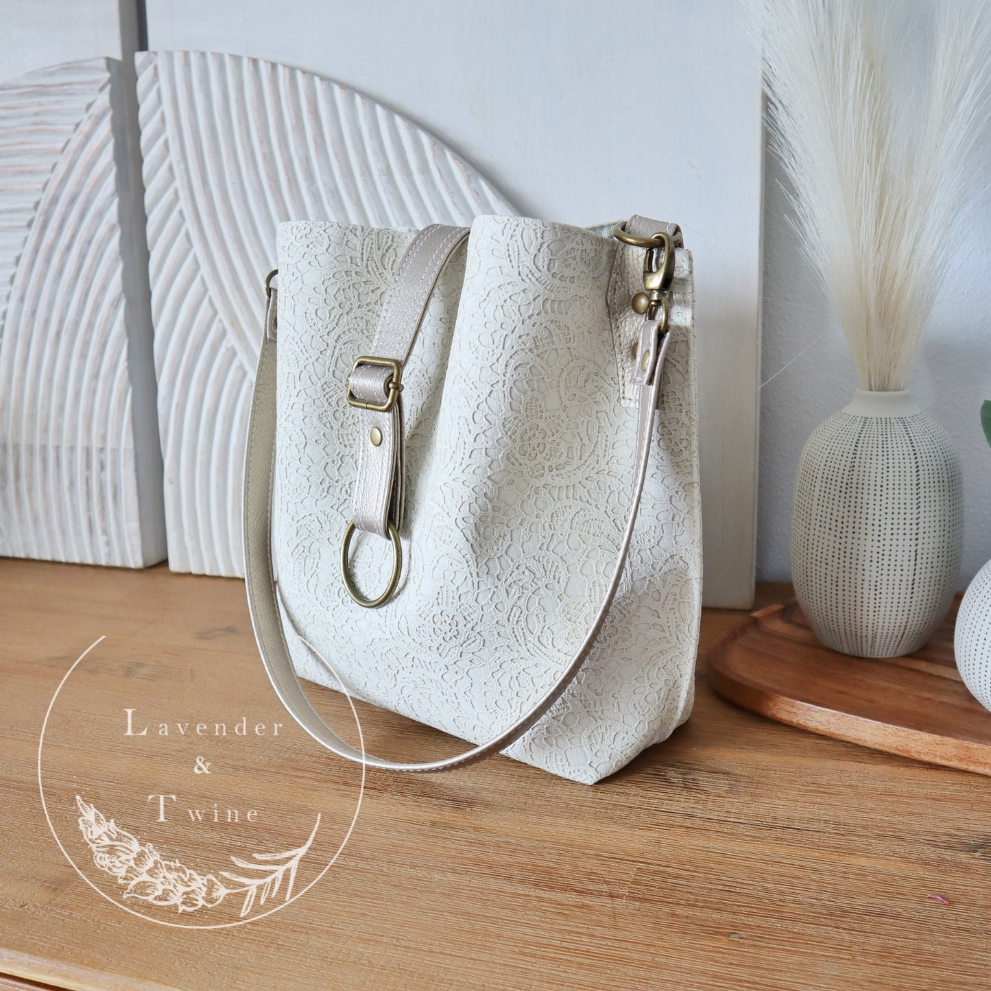 The Hinterland Handbag PDF Pattern with Videos