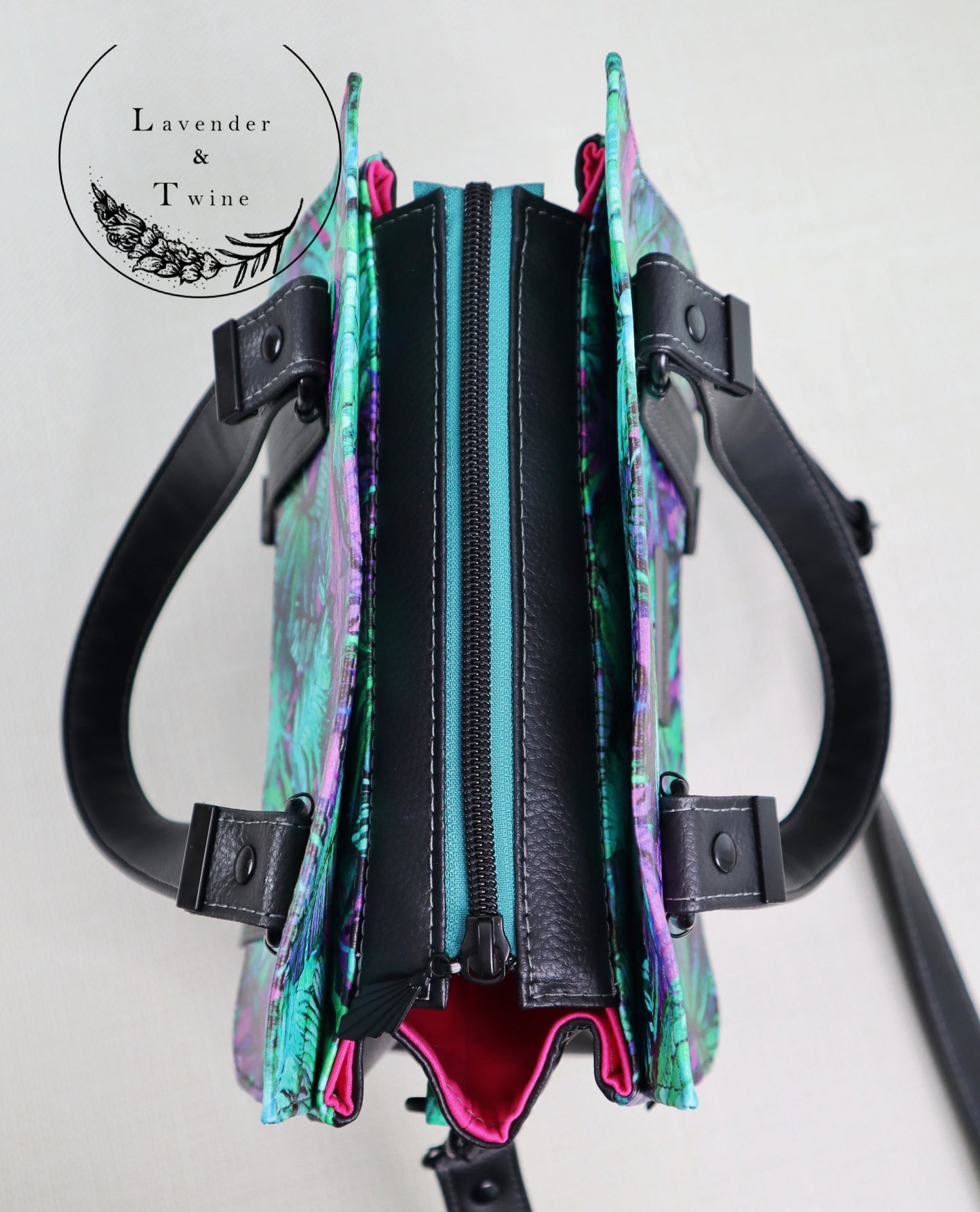 The Vadon Bag PDF Pattern with Videos