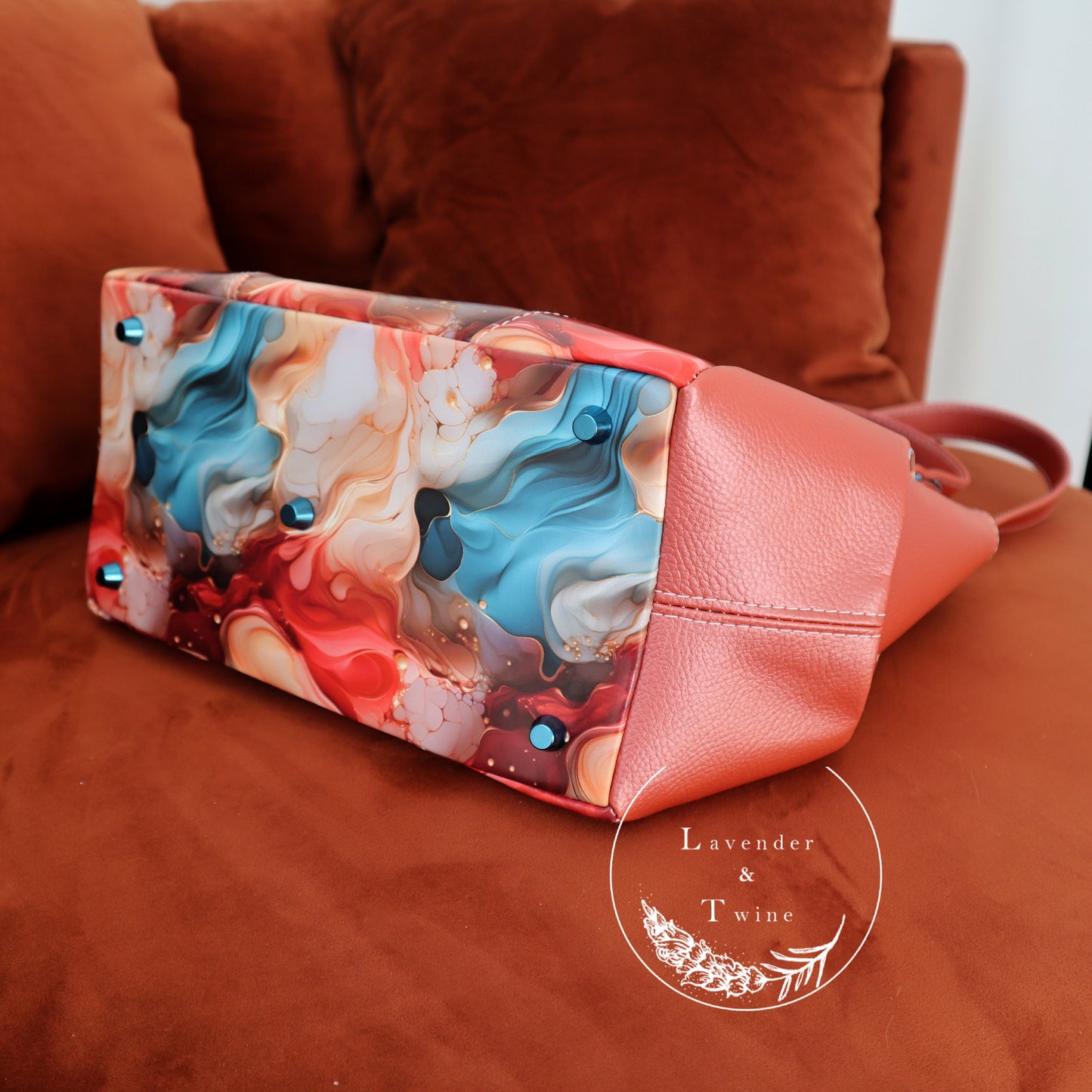 The Samaren Shoulder Bag PDF Pattern with Videos