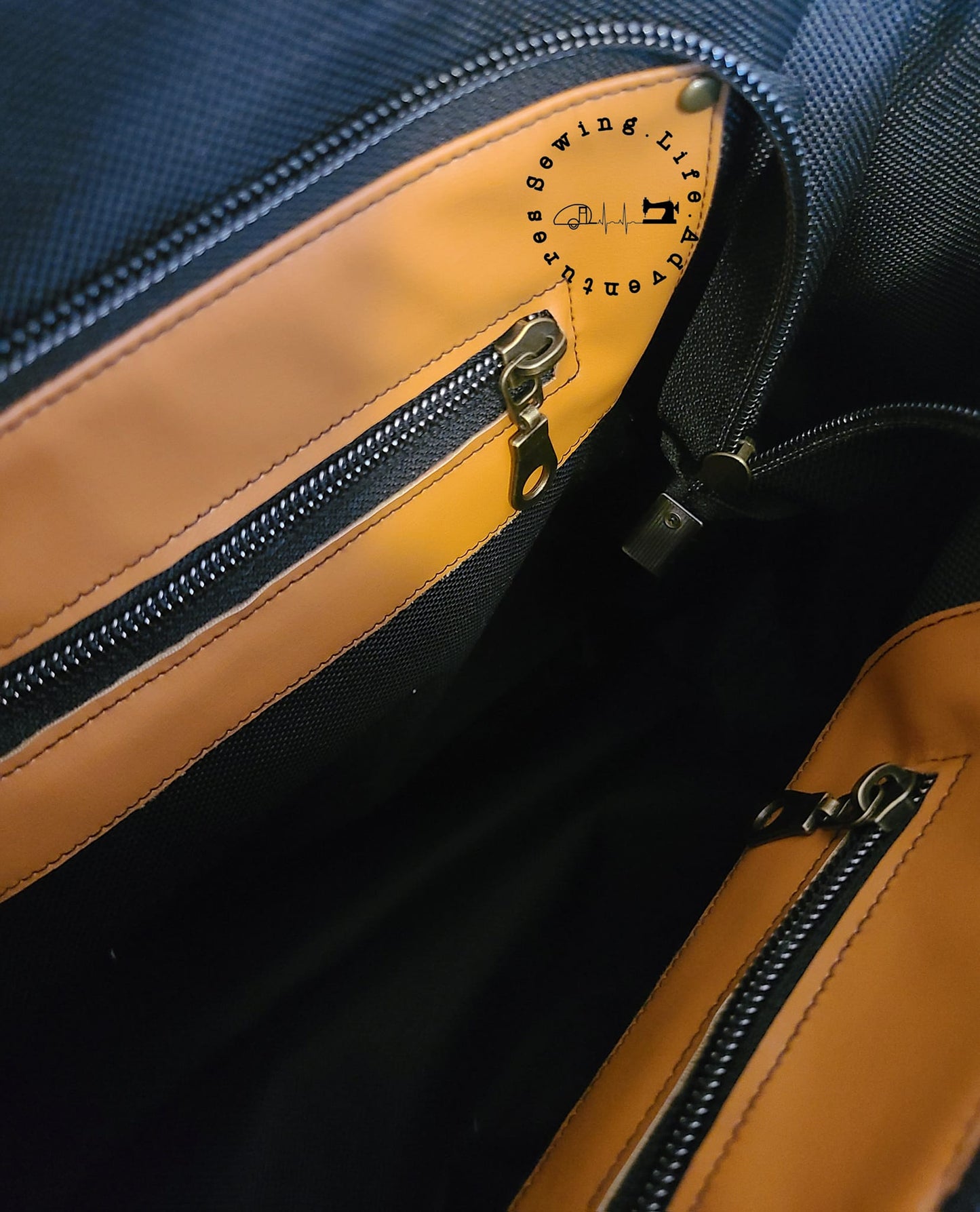 The Samaren Shoulder Bag PDF Pattern with Videos