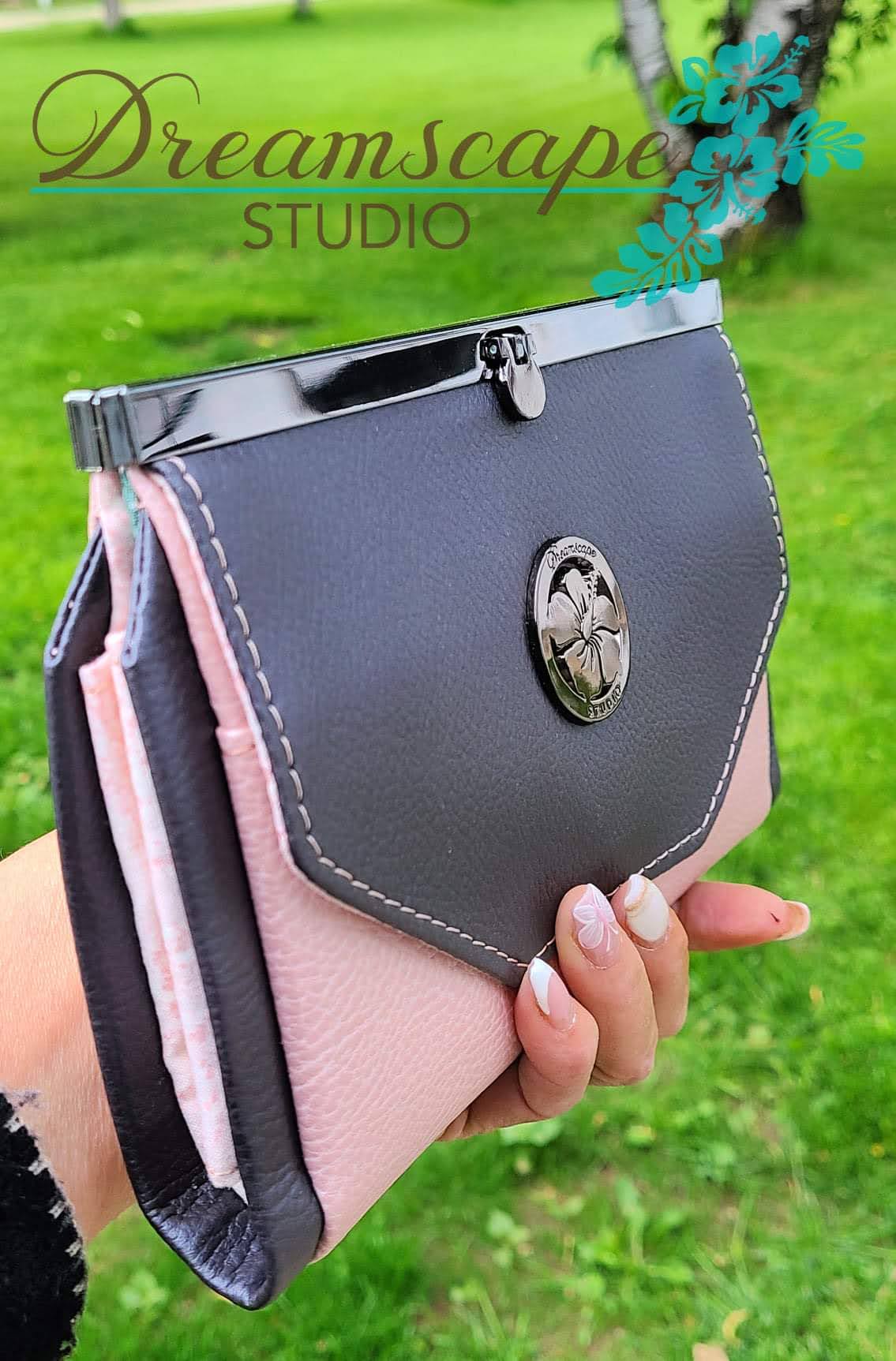 The Zephyr Wallet PDF Pattern with Videos