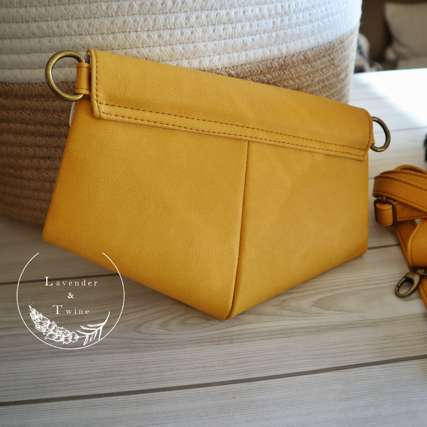The Skye Crossbody Bag PDF Pattern with Videos