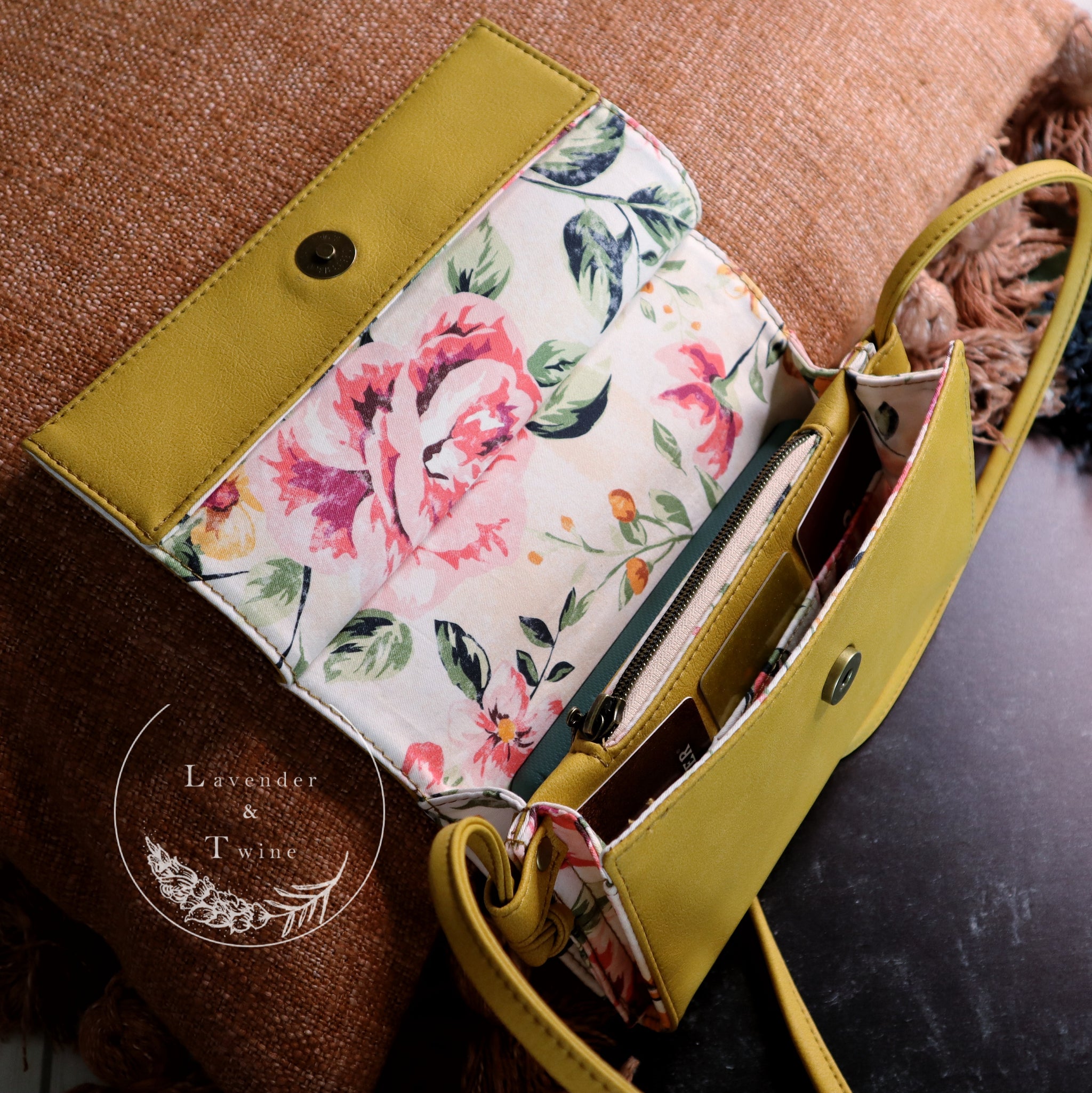 The Janine Clutch PDF Pattern 2022 With Videos – Lavender & Twine